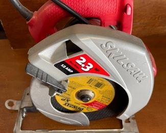 Skilsaw 2.3 HP Max Motor 12 Amp Dewalt XP Metal Cutting Blade