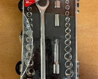 Like New Socket Set 41 Pieces Tool Bench Hardware in Case