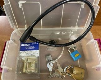 5 Locks New Adjustable Coupler Lock & Key Small Bike Lock & 3 Luggage Locks with Keys