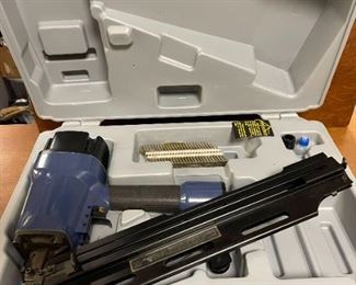 Like New 6 in 1 Framing Air Nailer Central Pneumatic Contractor Series Item 91044