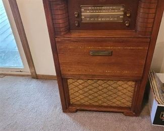 Vintage Philco radio and turntable