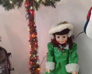 3' Doll & Lighted Palm Tree