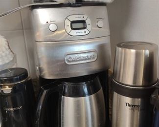 Cuisinart Coffee Maker with Coffee Bean Grinder. Thermos's