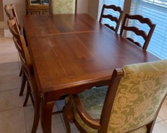 Ethan Allen Maison Table  2 leaves  2 Arm Chairs 4 Side Chairs