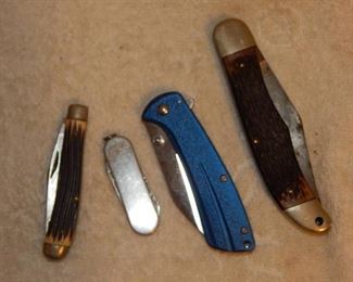 Pocket Knives (4 ea)