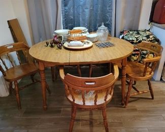 Maple Dining Table and 4 Chairs