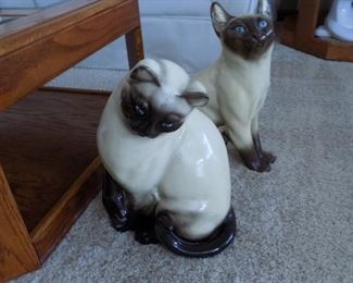 Large Siamese cat  statues