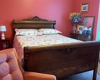 Vintage Tiger Oak full size bed