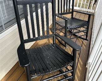 Outdoor rocking chairs 