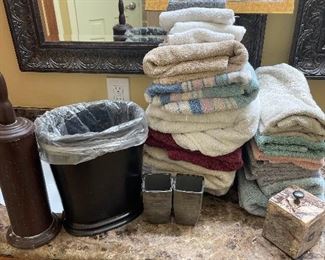Bathroom Towels And Decor