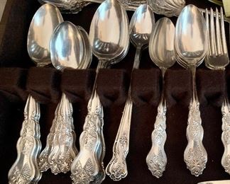 Moselle Heavy Silverplate 1906 Grapes Flatware