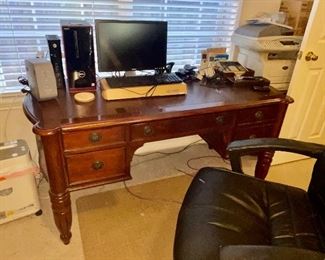 Nice Size Office Desk, Office Chair, Dell Computer 