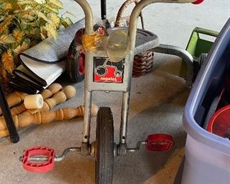Vintage Tricycle Angles