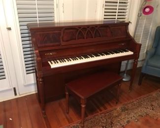 Yamaha piano