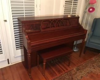 Yamaha piano
