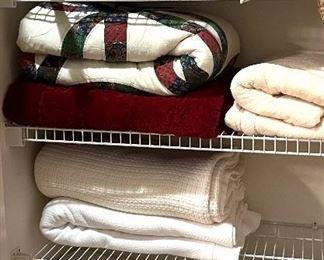 Queen and king size blankets and quilts