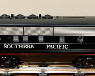 Sideview for Lionel Southern Pacific Engine 6119