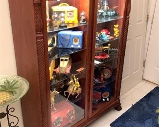 Gorgeous turn of the century clawfoot display cabinet 