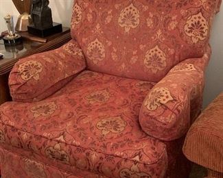 Comfortable high end arm chair 