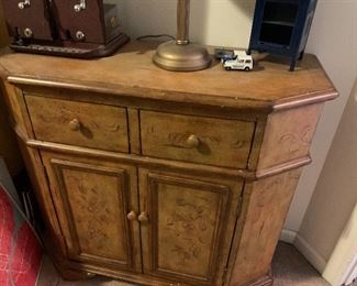 Side table storage dresser 