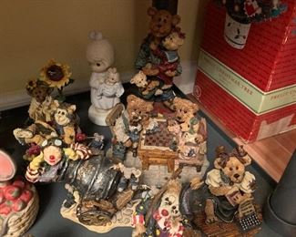 Boyd’s bears figurines 
