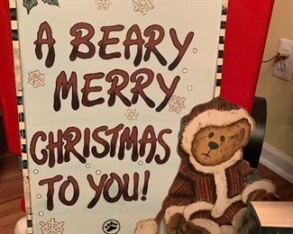 Store display sign Boyd’s bears 