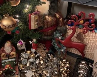 Elegant Christmas bells 