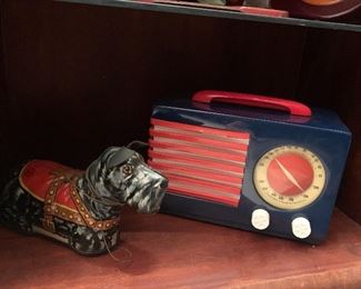 Emerson catalin radio, tin scotch terrier toy