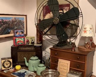 Art Deco bakelite radio, GE Fan