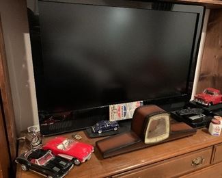 Mid century clock, model cars 