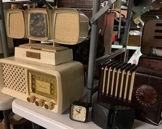 Antique tube radios