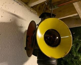 Railroad lantern 