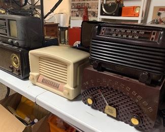 Philco, General Electric, and many other tube radios