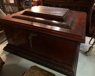 Beautiful 1880’s disk music box case 