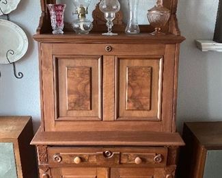 100 yr old secretary