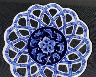 Blue & white dish