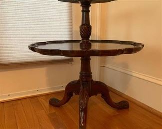 Mahogany Two Tier Queen Anne Pie Crust Table