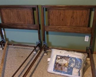 $20 - Twin bed frame