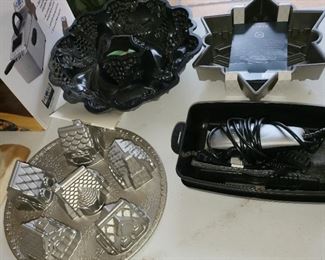 Baking pans(brand new)-20.00 ea. clippers-$15