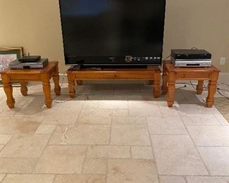 Pair of Oak Side Tables
Oak Coffee Table
Samsung Television