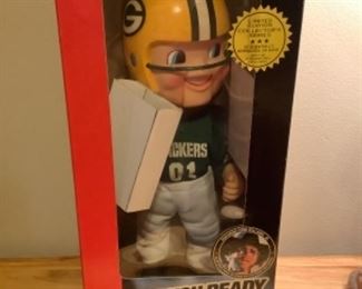 Green Bay Packers Figurine