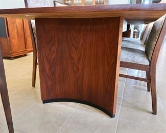 $1995.00 - MCM Dining Table w/Stylish Curved Legs - 10 Chairs Dimensions WITHOUT leaf 6' L  (2 leaves-add 20" more each) x 42" D x 28" H - Foster McDavid Furniture