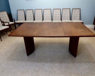 MCM Table Shown Without Leaves - Foster McDavid Furniture