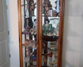 $250.00 - Lighted Collectors Curio Case/Cabinet - Dimensions are 34" W x 79" H x 14" D