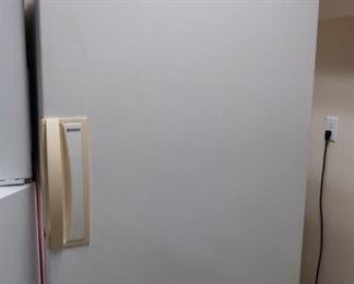 PENDING - $195.00 - Kenmore Upright Freezer - Dimensions 32" W x 71" H x 30.5" D (includes handle in measurement)