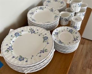 Mikasa China Set 36 Pieces