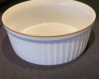 #1502A - large round gold trimmed Oven to Table baking dish, 9" x 3.5"- $26  