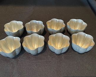 #1687A - Set of 8 vintage jello/aspic molds - $10