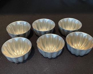 #1689A - Set of 6 vintage jello/aspic molds - $8