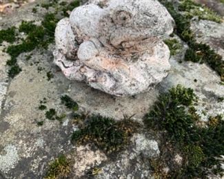 #1483Z 5” concrete frog $3 as is 